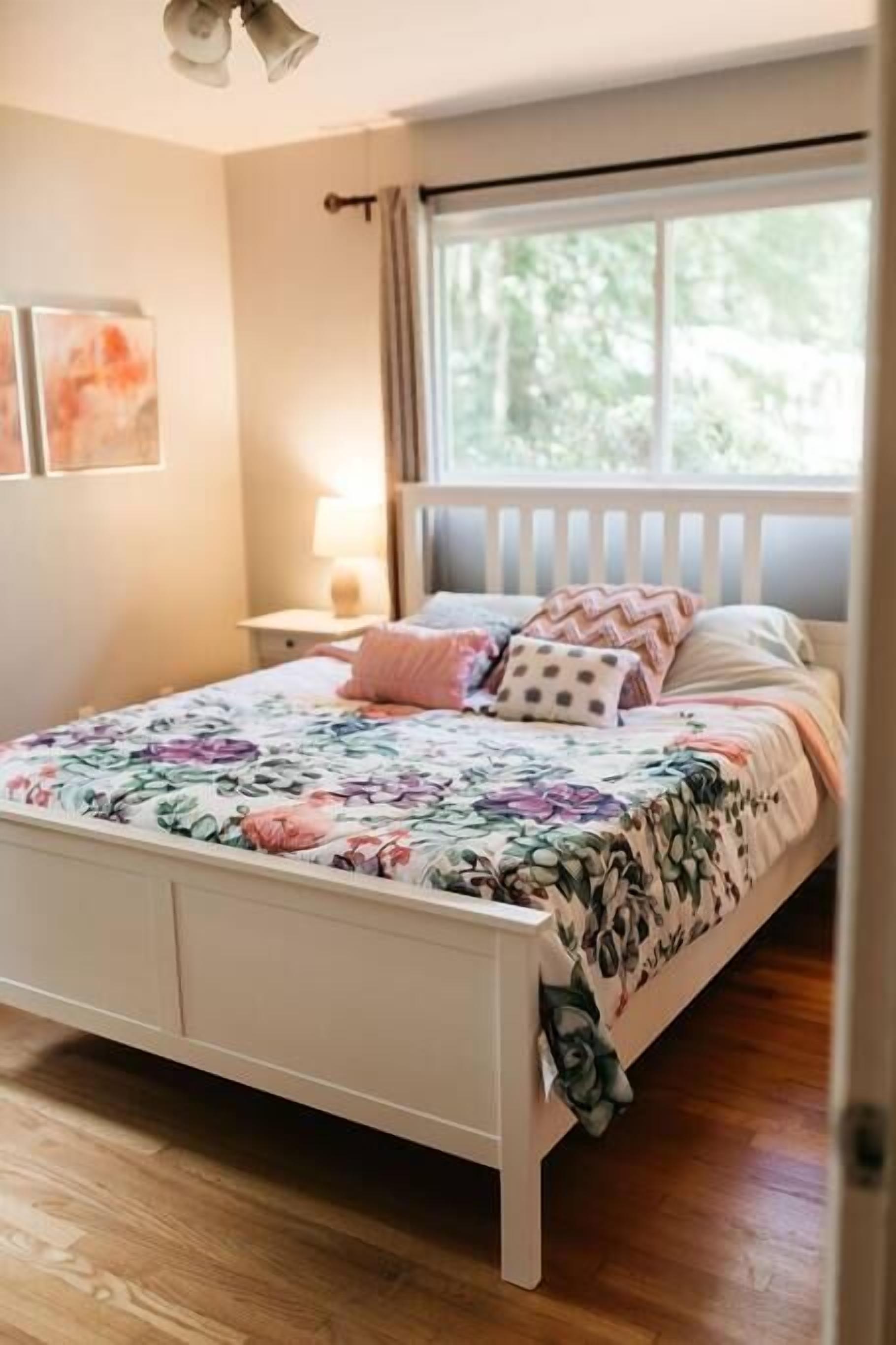 Heart of Gainesville 🧡💙 Pet-Friendly 🦮 Backyard