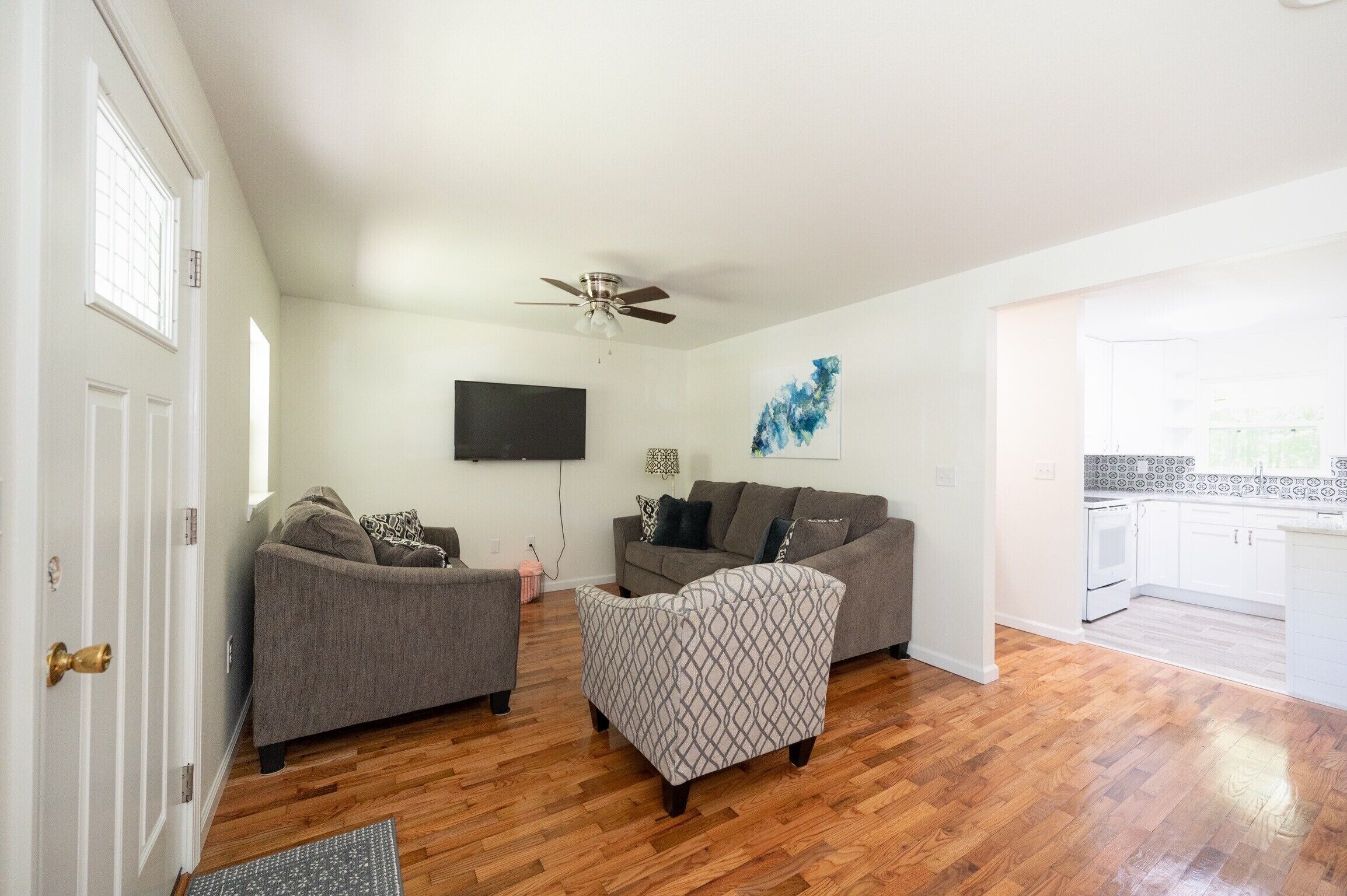 Ella’s House! Be on the lake in minutes!