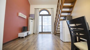 201 | Living area