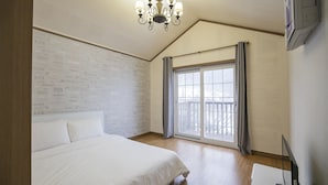 Four Stars - Pinestar Pension (Taean)