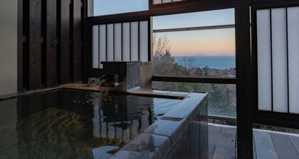 Omuro no Mori Gyokusui - 13 years or older -