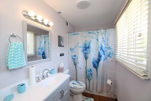 Hair dryer, towels