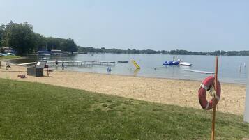 Beach nearby, sun loungers