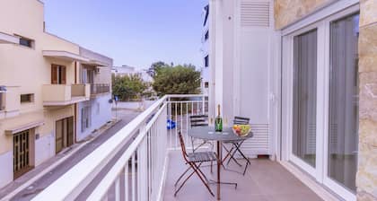 Mina Apartment 100m From Sea