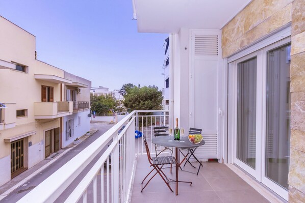 Familie appartement, 2 slaapkamers (Mina Apartment 100m From Sea) | Buiten dineren