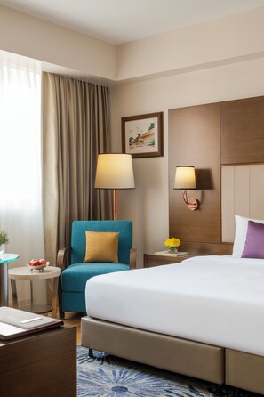 Deluxe Room, 1 King Bed | Egyptian cotton sheets, premium bedding, down duvets, in-room safe