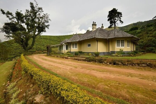 Exterior - amã Stays & Trails Tea Estate Bungalows, Munnar (Devikolam)
