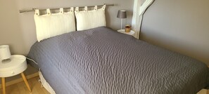 2 bedrooms, WiFi - Country cottage in Quercy (ST BEAUZEIL)