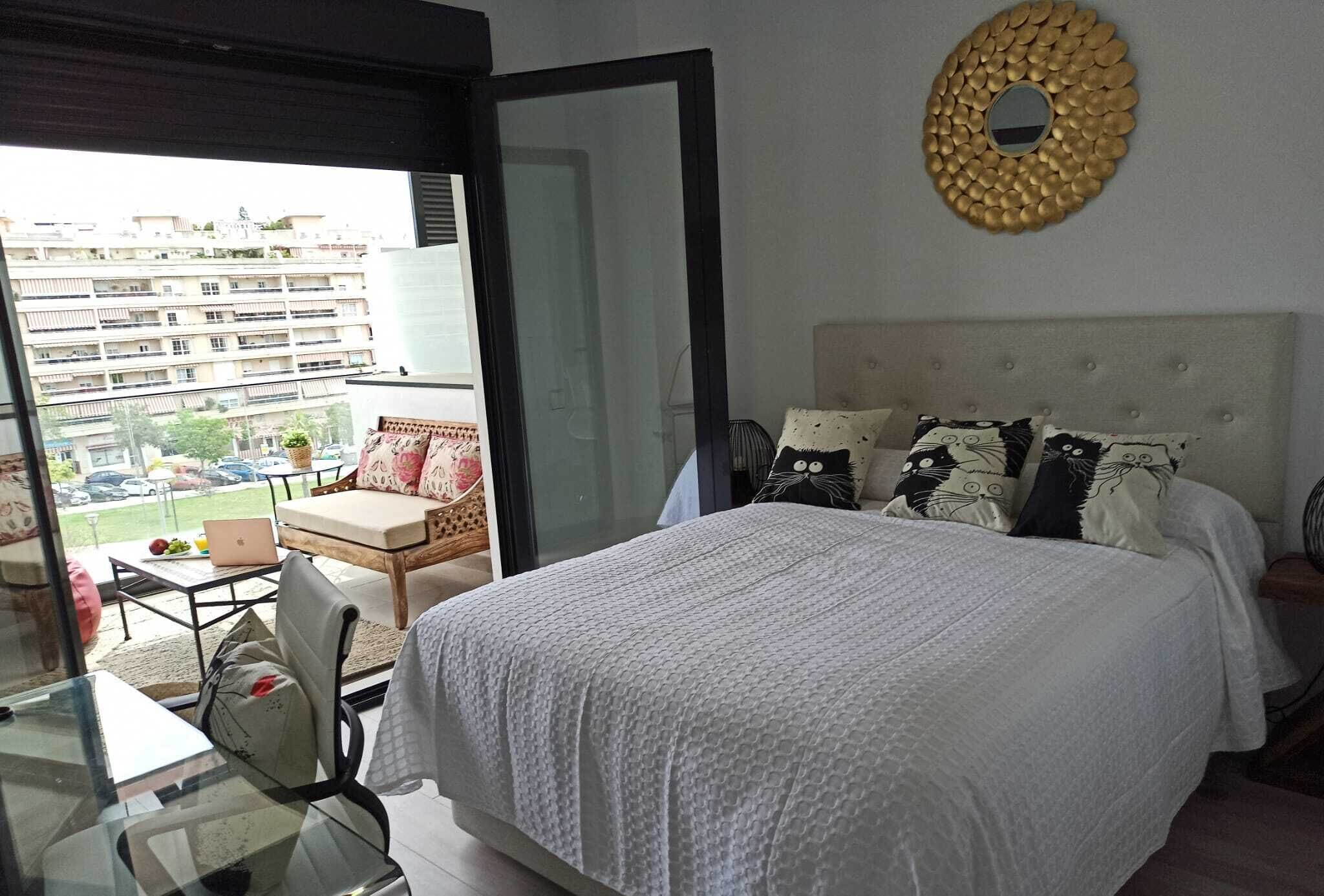 3 bedrooms, in-room safe, iron/ironing board, travel crib