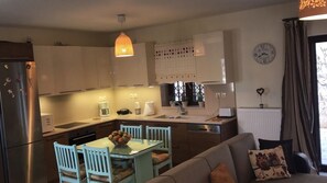 Interior - Timos villa (Αγαλάς)