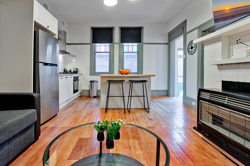 "Elements of Goulburn" Entire 1 bedroom Apartment