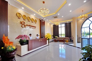 Reception - Sunflower Hotel (Tuy Hoa)