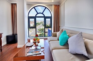 Living area - Sunflower Hotel (Tuy Hoa)