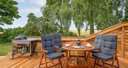 Beautiful home in Svaneke with kitchen