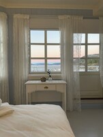 Deluxe Double Room | Free WiFi, bed sheets