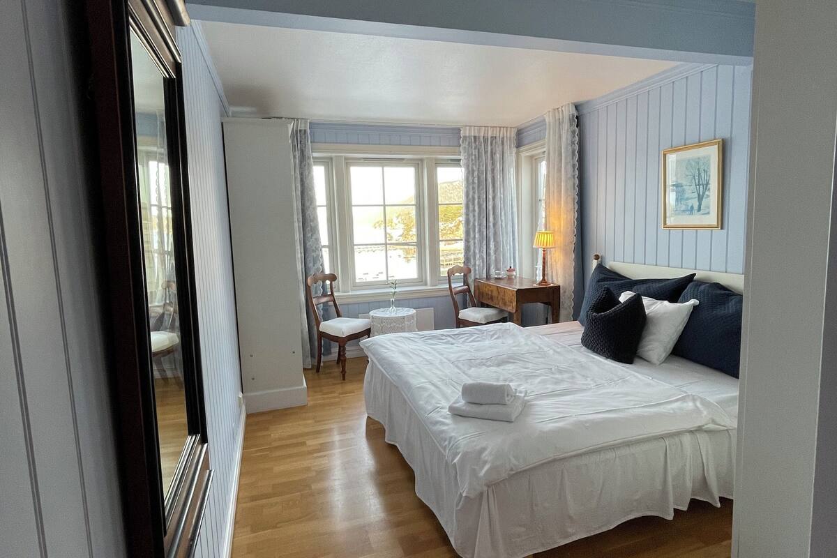 superior double room | free wifi, bed sheets