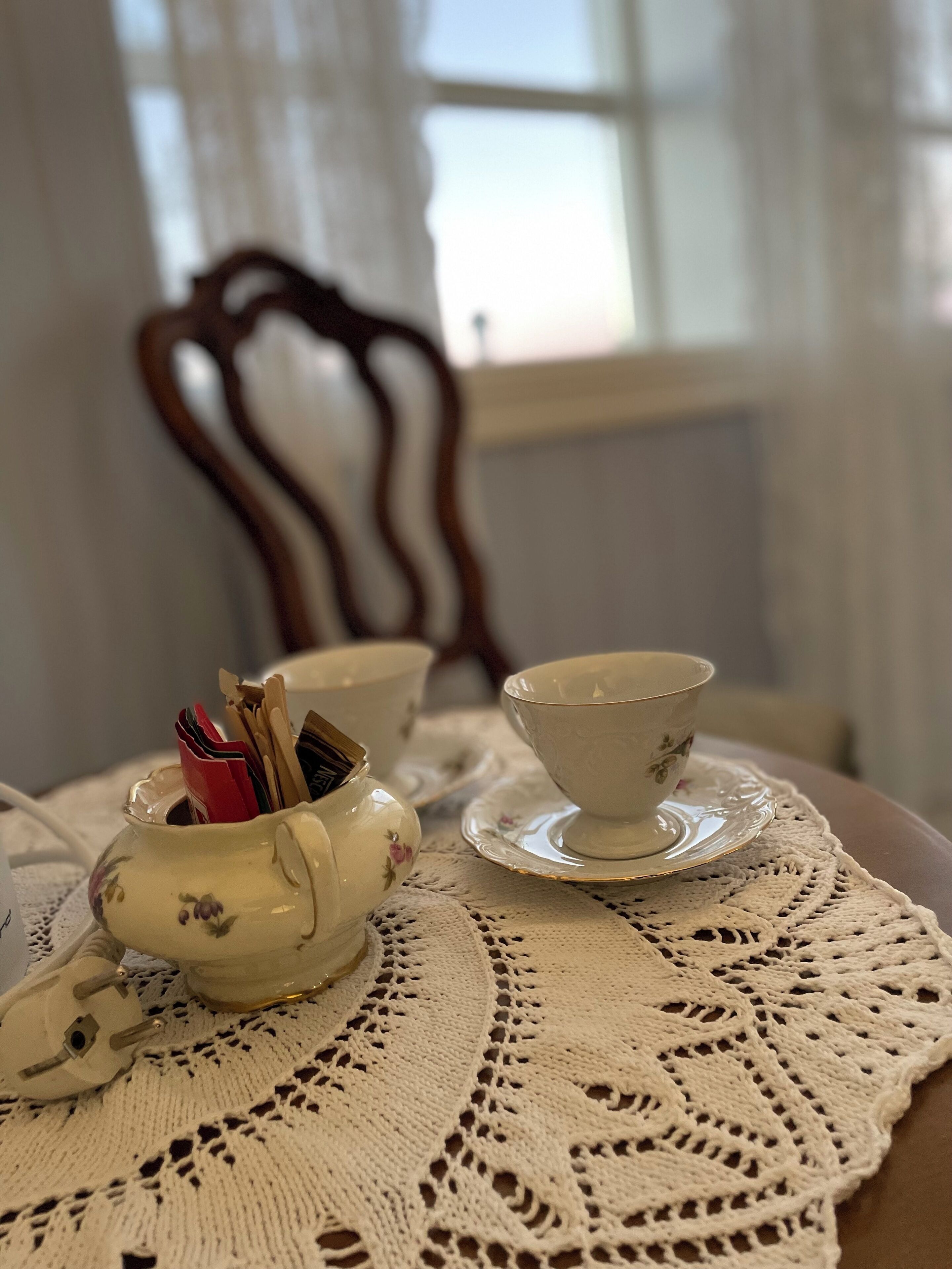 deluxe double room | free wifi, bed sheets