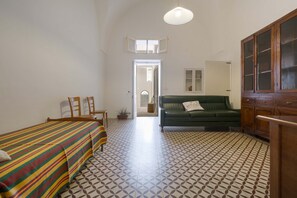 Basic-Apartment | 1 Schlafzimmer, Bügeleisen/Bügelbrett