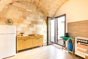 Apartment | Eigene Küche | Großer Kühlschrank, Ofen