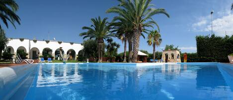 Piscina stagionale all'aperto