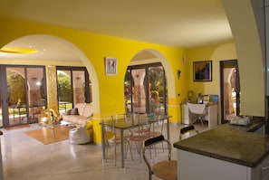 Villa | Soggiorno | TV