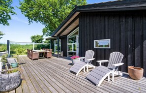 Outdoor dining - Lovely home in Vordingborg with WiFi (Vordingborg)