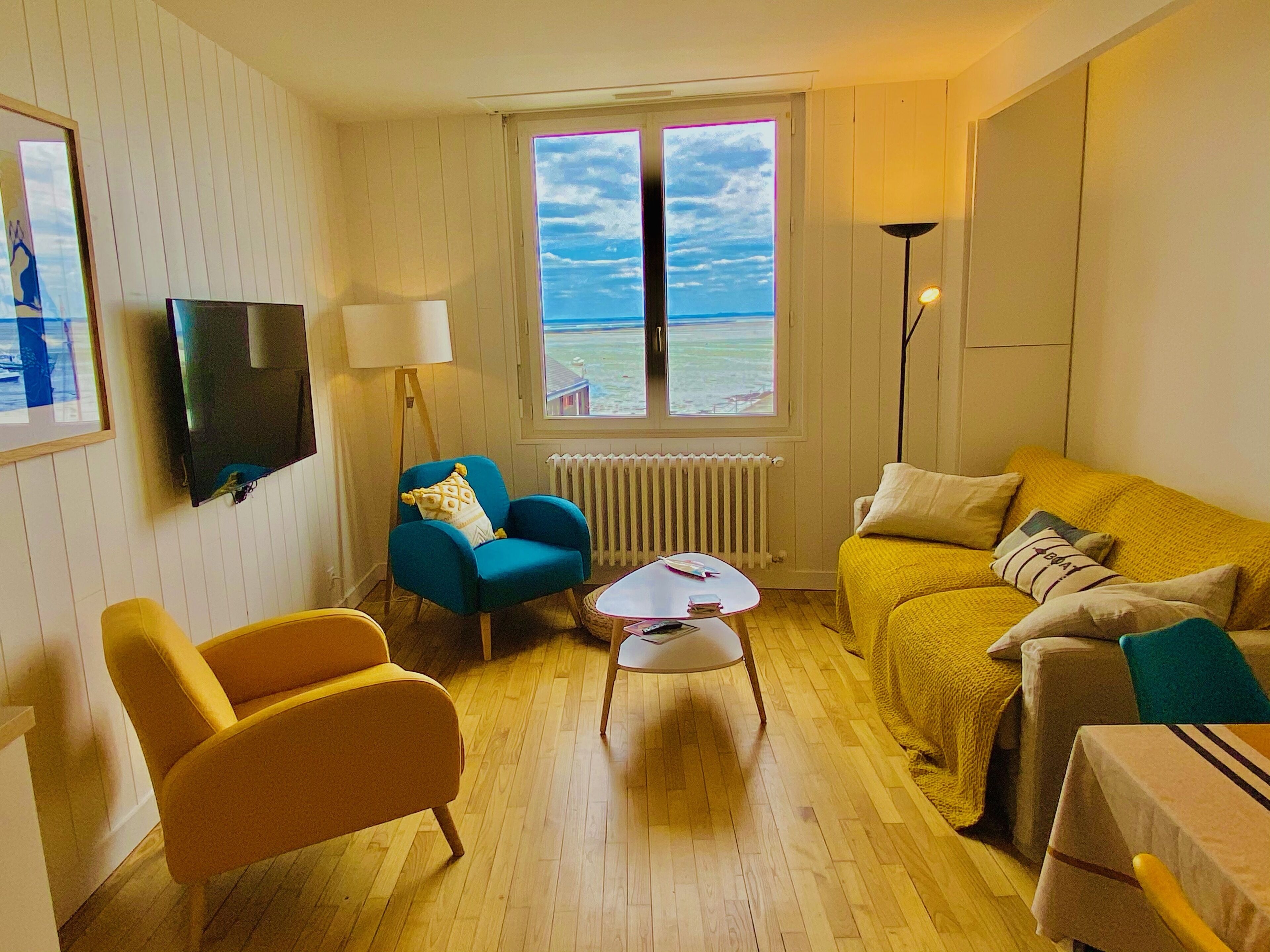 TV connectée, espaces bureaux