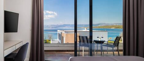 3 slaapkamers, een kluis op de kamer, reisbedje, gratis wifi