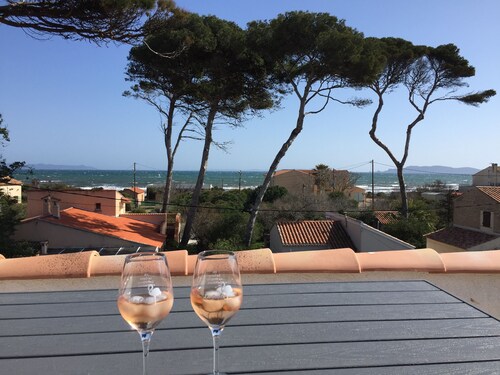 Maison VUE MER 50M DE LA Plage A Pied