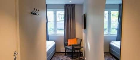Blackout drapes, soundproofing, iron/ironing board, free WiFi