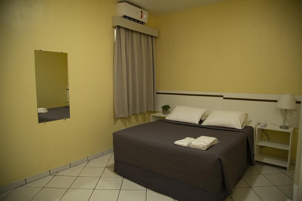 standard double or twin room | 1 bedroom, minibar, in-room safe, laptop workspace