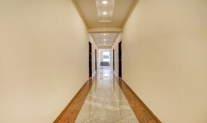 Lobby - Treebo 12 Degrees West Domlur (Bengaluru)