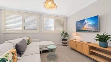 TV, stereo, offices