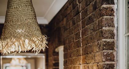 Belle Cottage on March | Central High-End Heritage