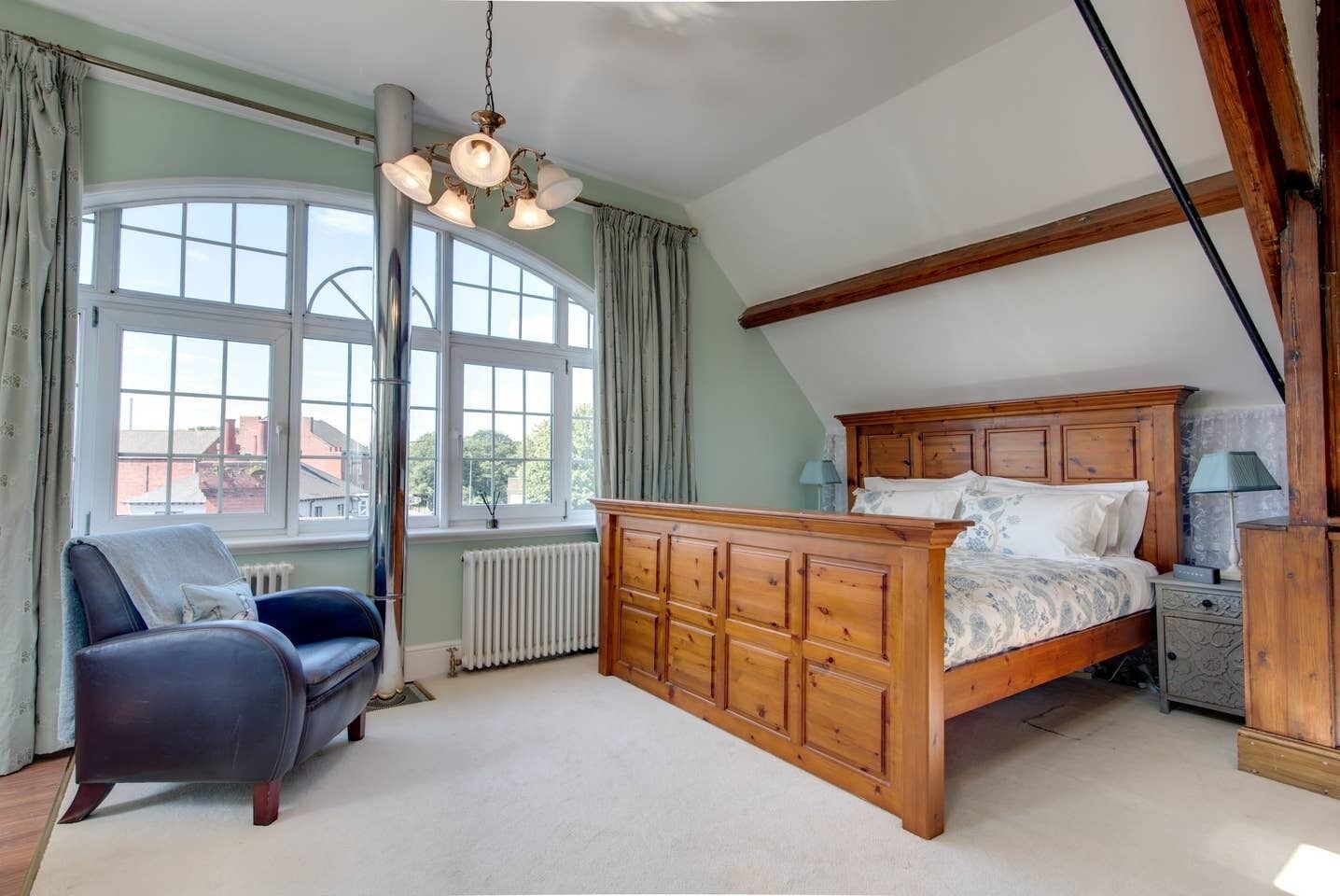 3 多间卧室、熨斗/熨衣板、WiFi