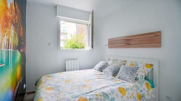 1 chambre, fer et planche Ă repasser, Wi-Fi gratuit, draps fournis