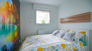1 bedroom, iron/ironing board, free WiFi, bed sheets