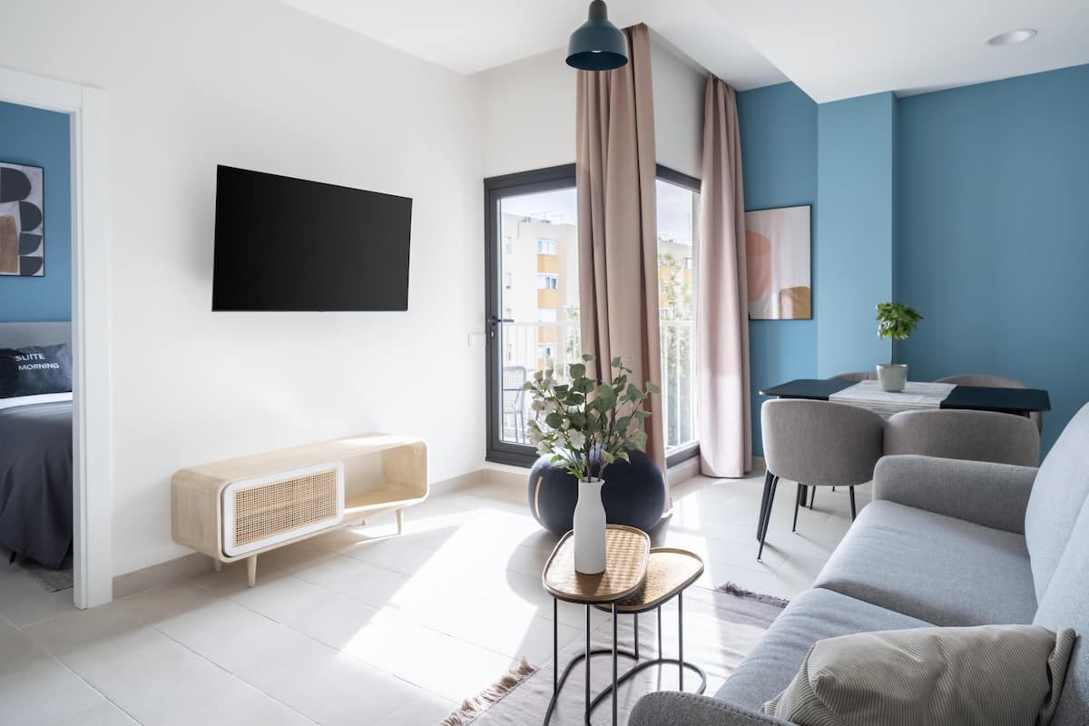 Deluxe Apartment | Ruang tamu | TV Pintar