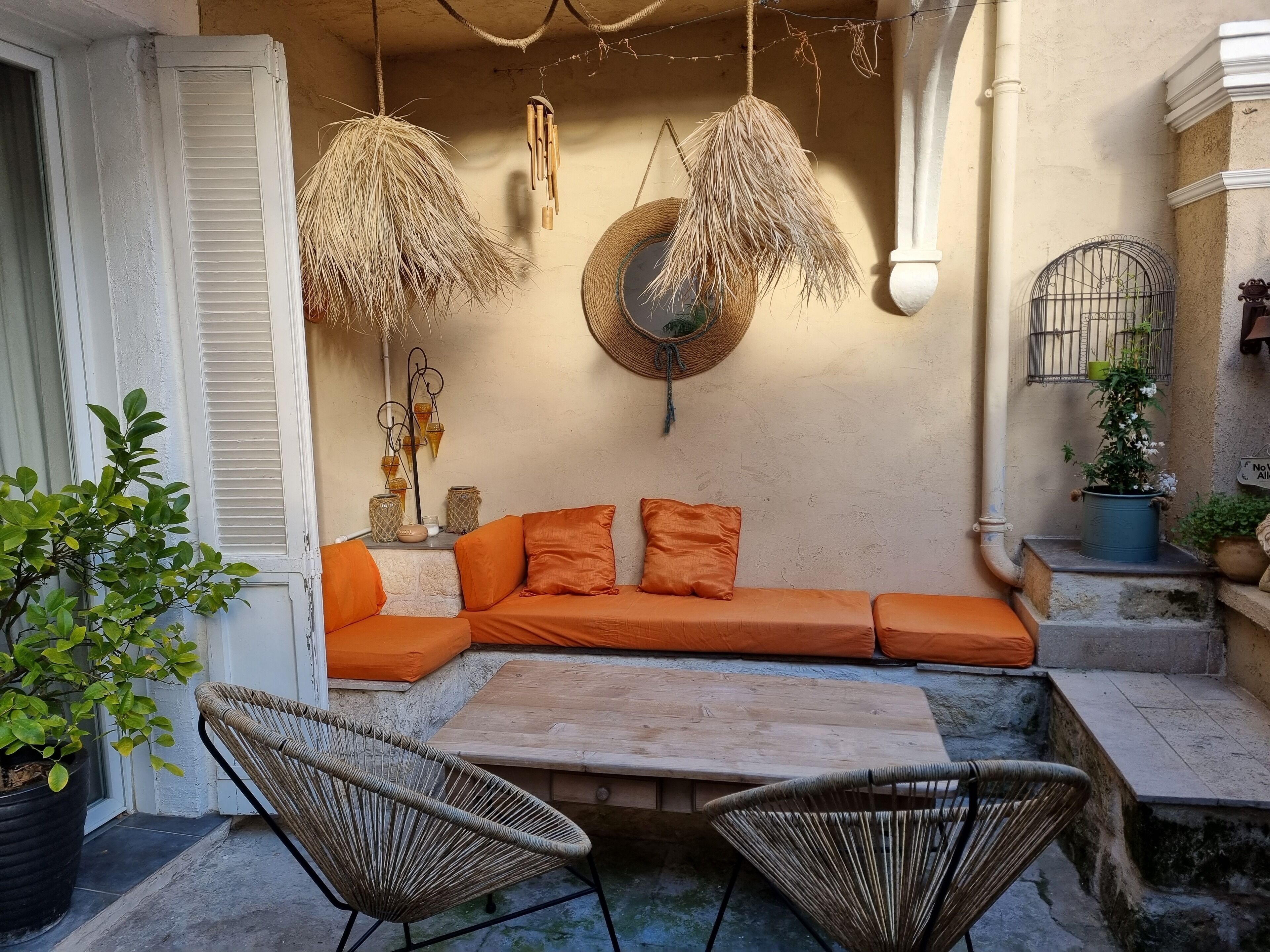 Maison de Village Avec Deux Chambres Avec de , Cuisine, Salle de Bain, Salon et