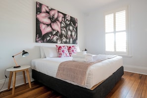 4 chambres, fer et planche à repasser, Wi-Fi gratuit, draps fournis