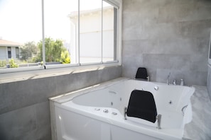 Luxury Room, Jetted Tub | Free WiFi - Artof Alacati (Cesme)
