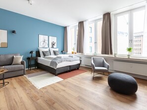 Leilighet, 1 queensize-seng med sovesofa (Bremen Hutfilterstraße | Suite XL wit) | 1 soverom, skrivebord, skrivebord for bærbar PC og wi-fi (inkludert)