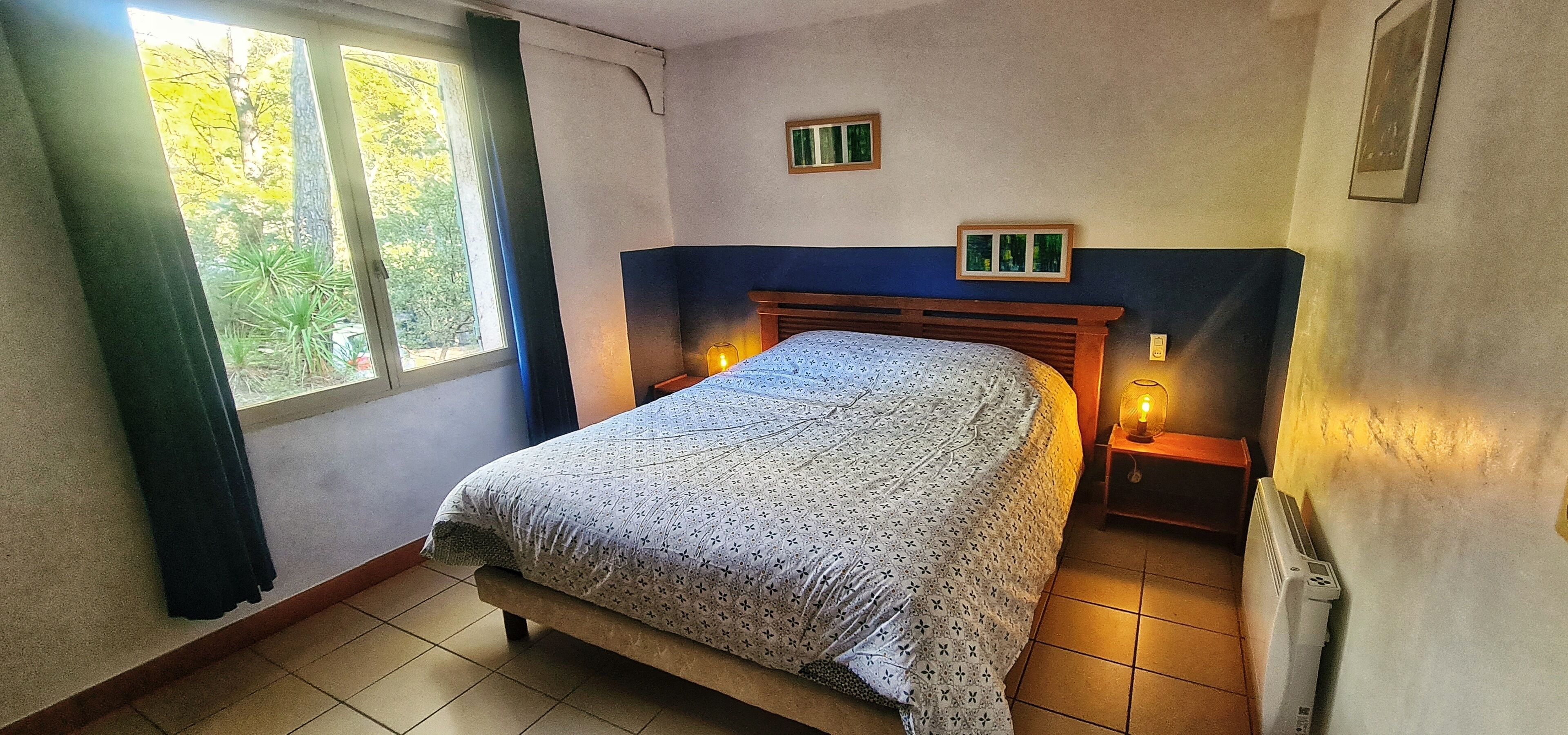 Gîte in a peaceful setting between olive trees and swimming pool