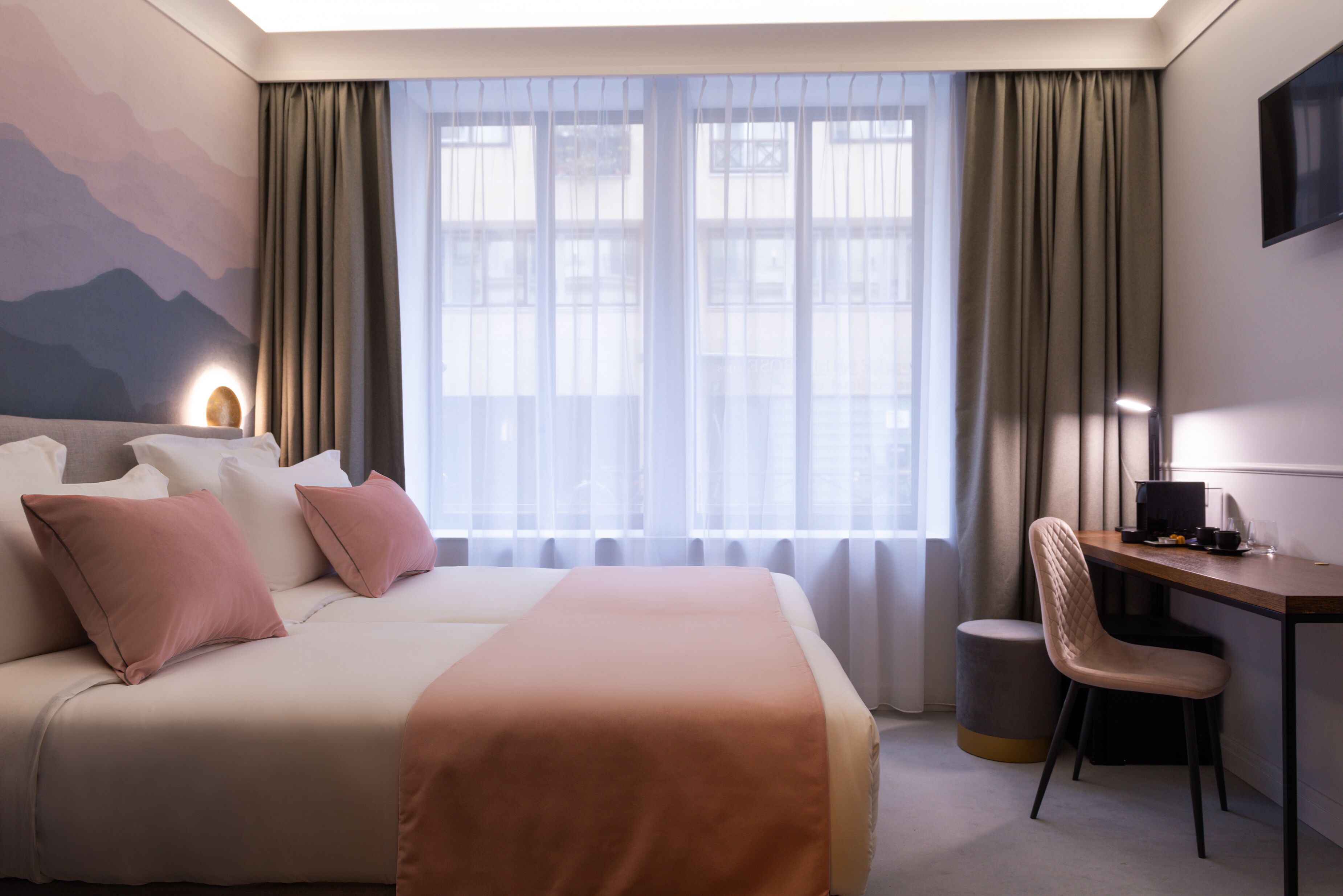 superior twin room, balcony | 1 bedroom, premium bedding, pillow-top beds, minibar