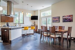 Dining - Charming Modern Home - Close to everything DT, UT! (Austin)