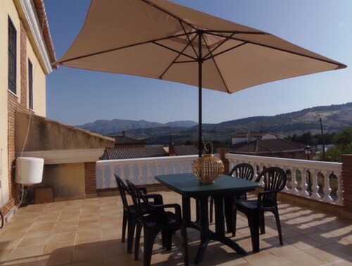 Villa Dueña house, Los Bermejales reservoir.<br><br><br>