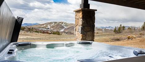 Bañera de hidromasaje exterior