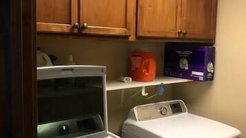 ุบุณูู ุงูู
ูุงุจุณ