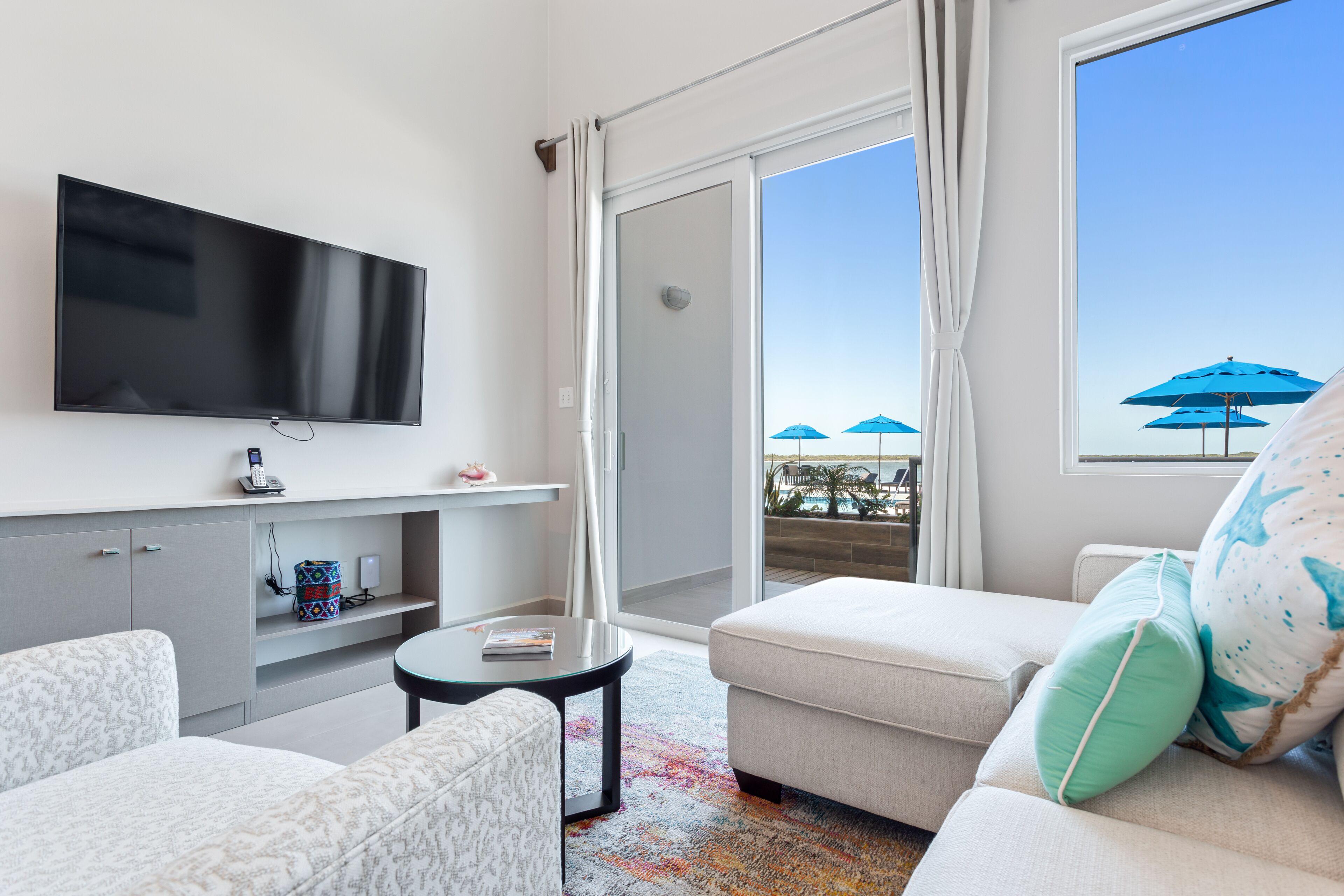 Cabana Loft | Living room | 45-inch Smart TV with cable channels, TV
