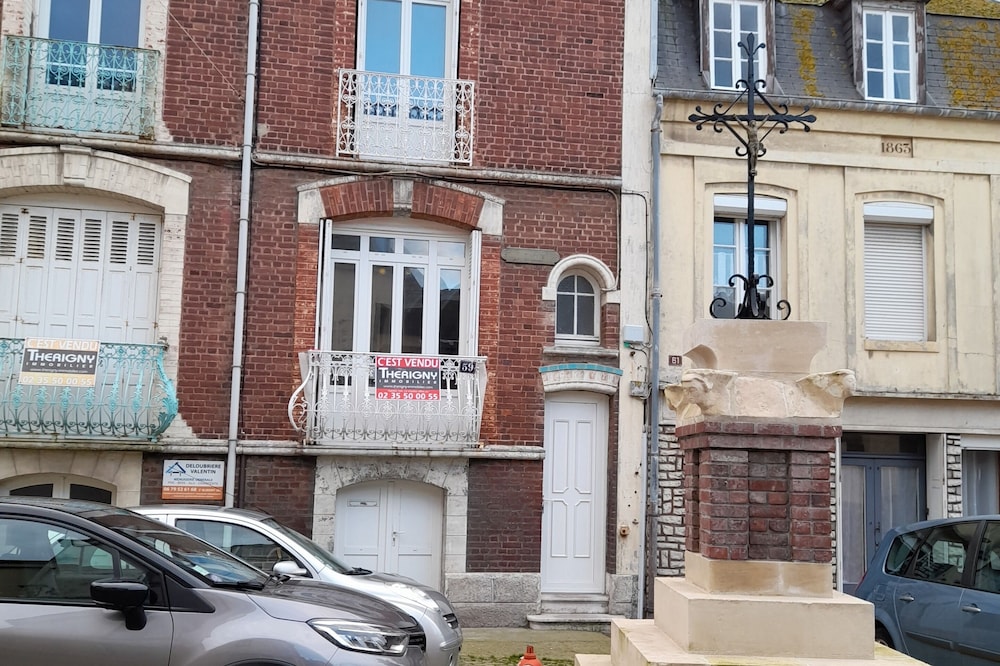 Villa Surcouf 1900 5 minutes from the sea, quiet, 2 bathrooms, 3 toilets, fiber